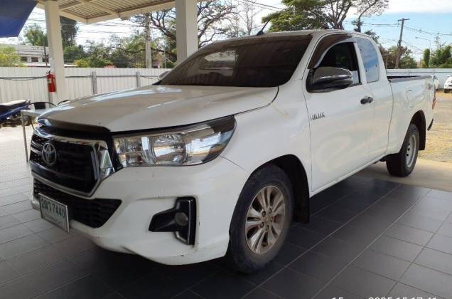 Hilux Revo Smart Cab 2.4 J Plus (MY18) MT