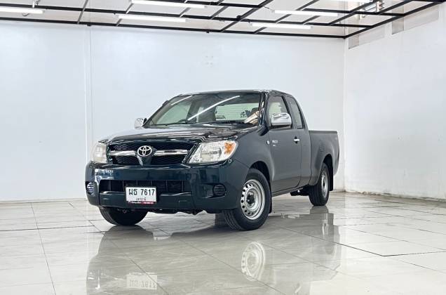 Hilux Vigo Cab 2.5 E  MT