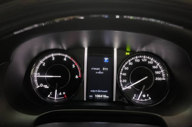 Fortuner 2.4 Legender Black Top (MY20) AT* - ภาพย่อที่ 30