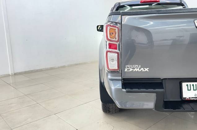 D-Max All New Blue Power Spacecab Hi-Lander 1.9 Ddi Z (MY19)  AT - ภาพย่อที่ 19