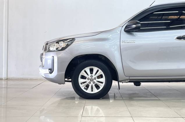 Hilux Revo Smart Cab 2.4 Entry Z Edition (MY22) MT - ภาพย่อที่ 16