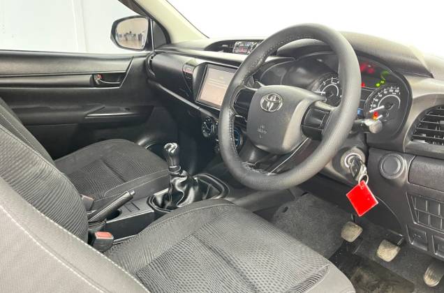 Hilux Revo Smart Cab 2.4 Entry Z Edition (MY22) MT - ภาพย่อที่ 29