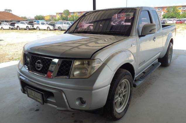 Navara Cab 2.5  Calibre MT