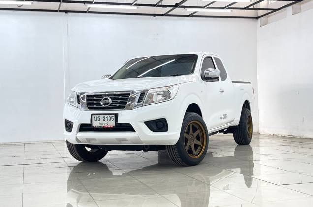 NP300 Navara King Cab 2.5 E MT*
