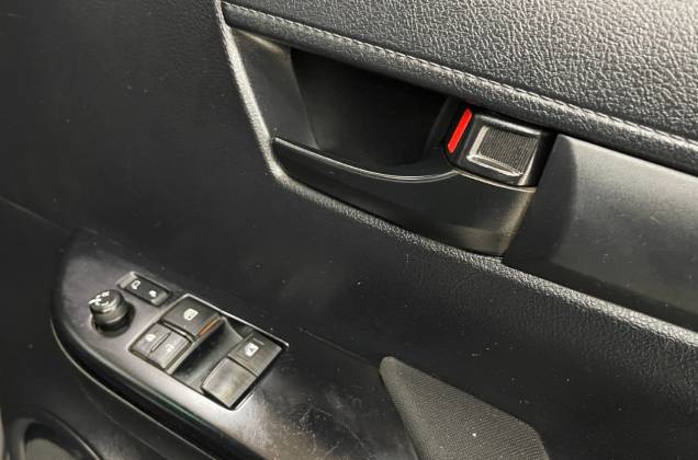 Hilux Revo Smart Cab 2.4 J Plus (MY18) MT - ภาพย่อที่ 24