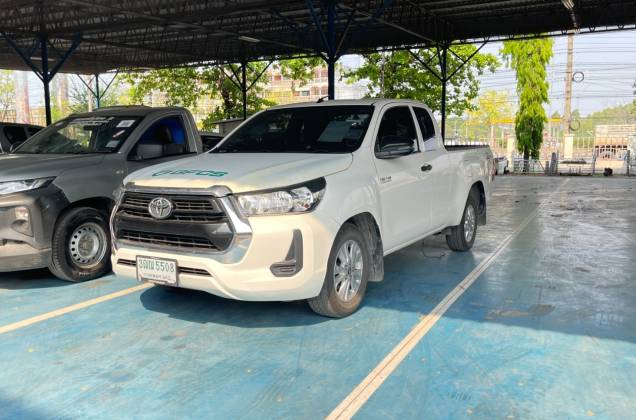 Hilux Revo Smart Cab 2.4 Entry Z Edition (MY20)  MT