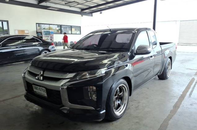 Triton All New Mega Cab GLX (MY19) MT