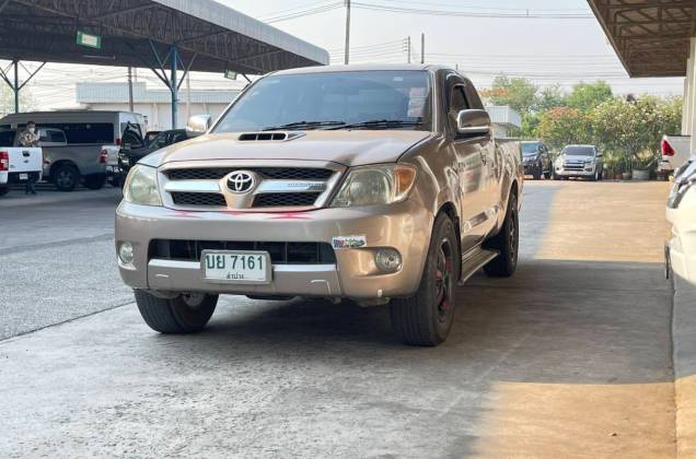Hilux Vigo Cab 2.5 E MT