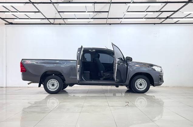 Hilux Revo Smart Cab 2.4 J Plus Z Edition (MY18) MT - ภาพย่อที่ 11