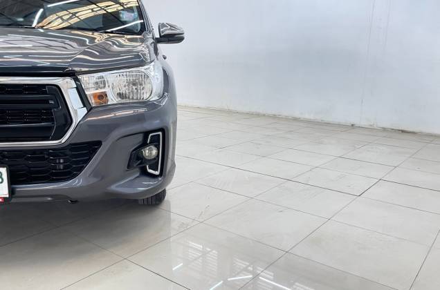 Hilux Revo Smart Cab 2.4 J Plus Z Edition (MY18) MT - ภาพย่อที่ 18