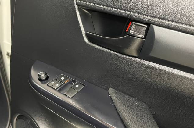 Hilux Revo Smart Cab 2.4 Entry Z Edition (MY20) MT - ภาพย่อที่ 24