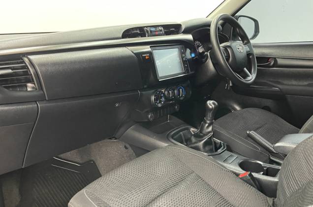 Hilux Revo Smart Cab 2.4 Entry Z Edition (MY20) MT - ภาพย่อที่ 28