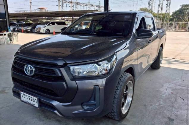 Hilux Revo Double Cab 2.4 Entry Std Z Edition (MY20) MT 