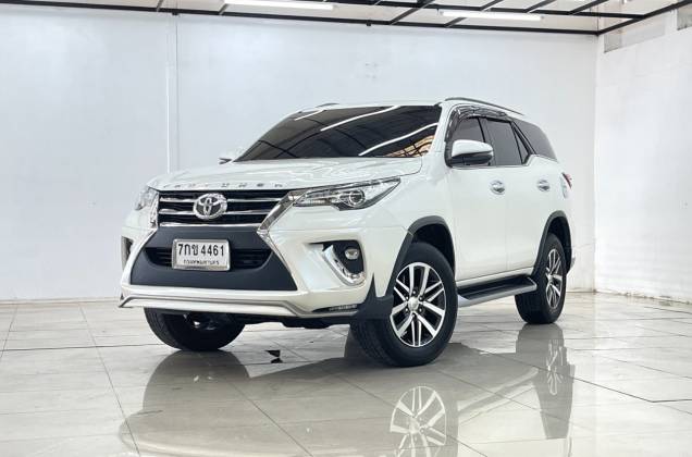 Fortuner 2.8 V (MY15) (MNC) AT