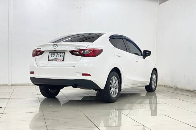 2 1.5 Skyactiv XD High Connect (MY17)  AT - ภาพย่อที่ 8