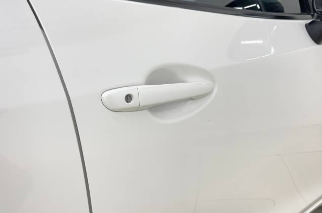 2 1.5 Skyactiv XD High Connect (MY17)  AT - ภาพย่อที่ 24