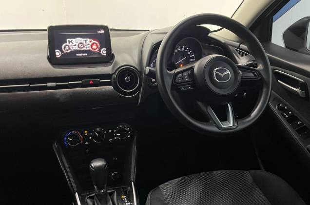 2 1.5 Skyactiv XD High Connect (MY17)  AT - ภาพย่อที่ 33
