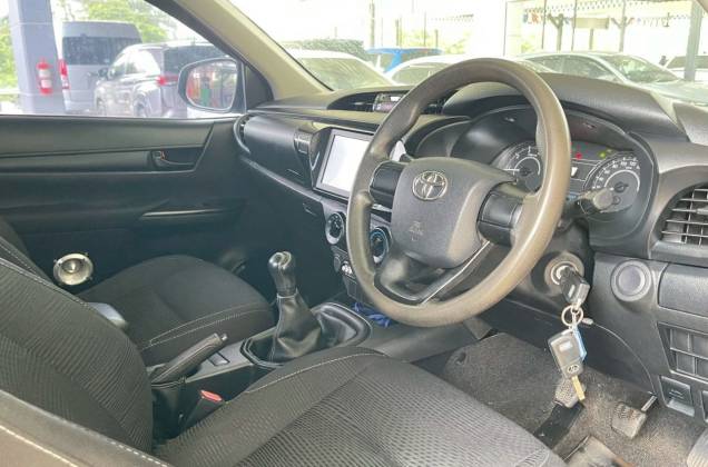 Hilux Revo Smart Cab 2.4 Entry Z Edition (MY20) MT - ภาพย่อที่ 13