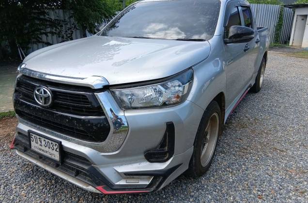  Hilux Revo Double Cab 2.4 Entry Z Edition (MY22) MT