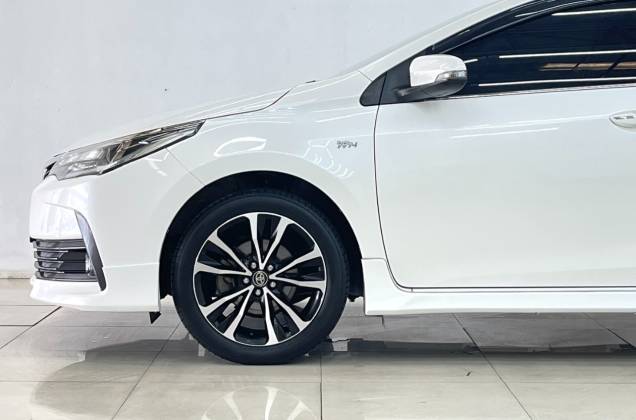 Corolla Altis 1.8 ESport (MY16) AT - ภาพย่อที่ 15