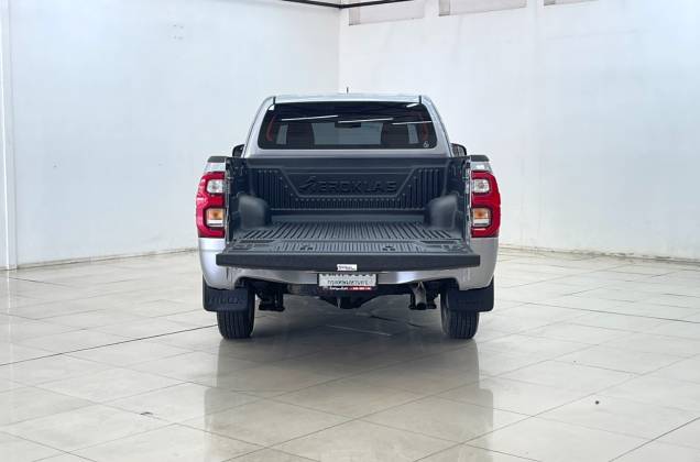 Hilux Revo Smart Cab 2.4 Mid Z Edition (MY22) MT - ภาพย่อที่ 8