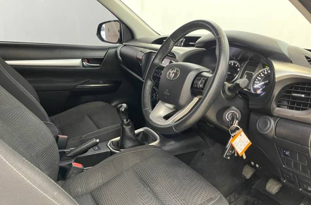 Hilux Revo Smart Cab 2.4 Mid Z Edition (MY22) MT - ภาพย่อที่ 27