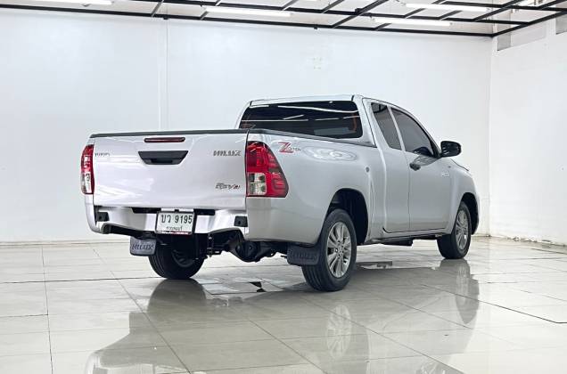 Hilux Revo Smart Cab 2.4 Entry Z Editon (MY20) MT - ภาพย่อที่ 8