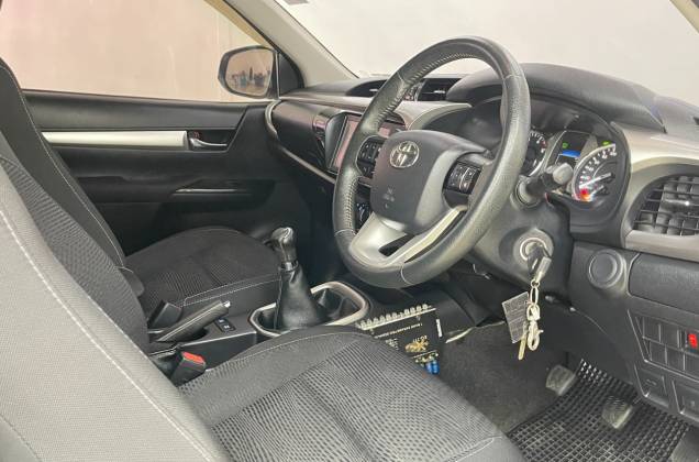 Hilux Revo Smart Cab 2.4 Mid Std Z Edition (MY20) MT - ภาพย่อที่ 30