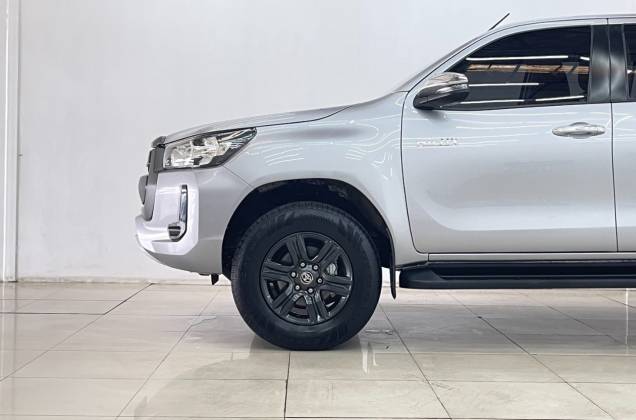 Hilux Revo Double Cab 2.4 Entry Prerunner (MY20) AT - ภาพย่อที่ 16
