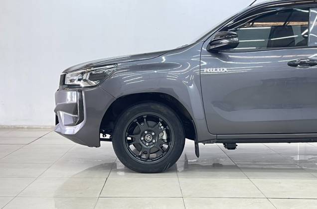 Hilux Revo Double Cab 2.4 Mid Z Edition (MY24) MT - ภาพย่อที่ 16
