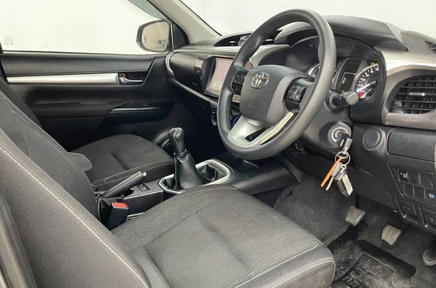 Hilux Revo Double Cab 2.4 Mid Z Edition (MY24) MT - ภาพย่อที่ 29