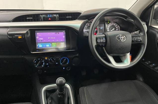 Hilux Revo Double Cab 2.4 Mid Z Edition (MY24) MT - ภาพย่อที่ 34