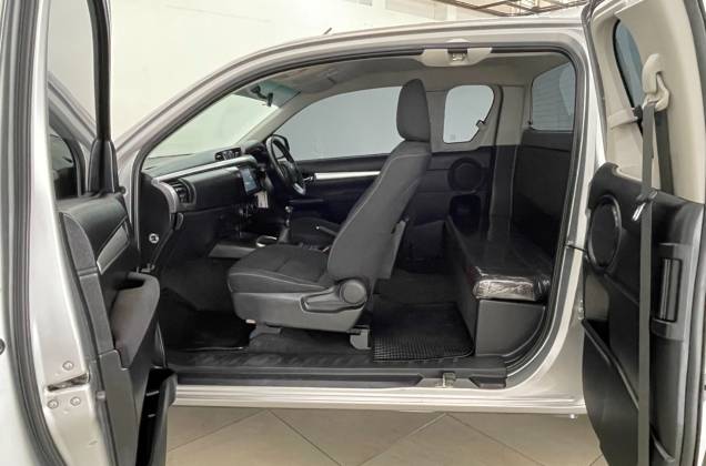 Hilux Revo Smart Cab 2.4 Mid Z Edition (MY22) MT - ภาพย่อที่ 31