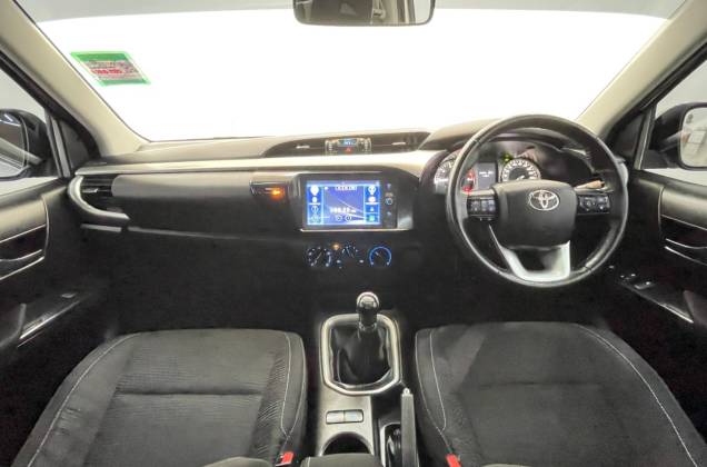 Hilux Revo Smart Cab 2.4 Mid Z Edition (MY22) MT - ภาพย่อที่ 34