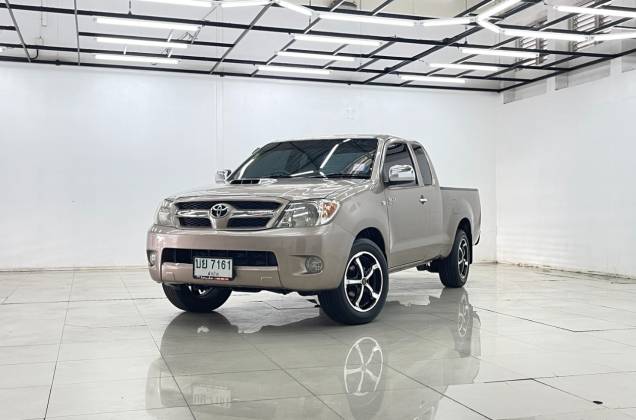 Hilux Vigo Cab 2.5 E MT - ภาพย่อที่ 2