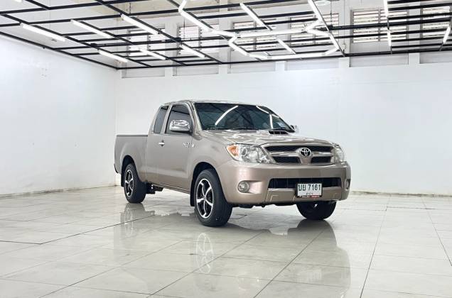 Hilux Vigo Cab 2.5 E MT - ภาพย่อที่ 4