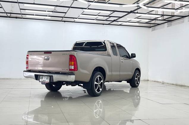 Hilux Vigo Cab 2.5 E MT - ภาพย่อที่ 6