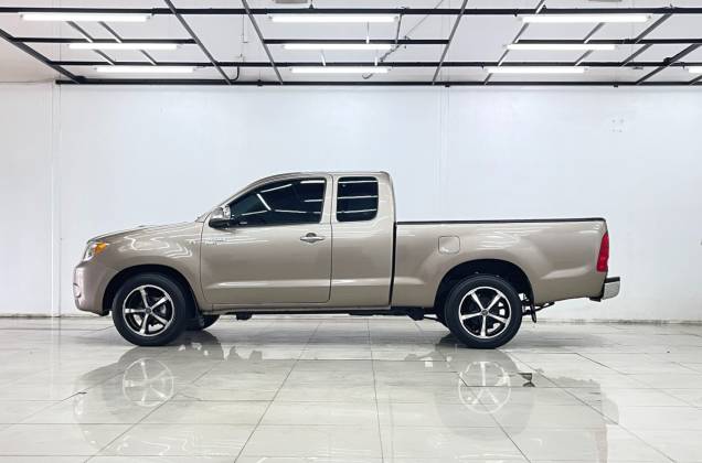 Hilux Vigo Cab 2.5 E MT - ภาพย่อที่ 12