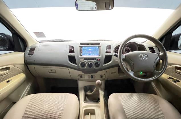 Hilux Vigo Cab 2.5 E MT - ภาพย่อที่ 33