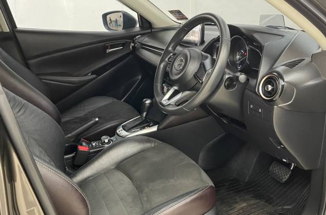2 1.3 Skyactiv High Plus (MY17) AT - ภาพย่อที่ 28