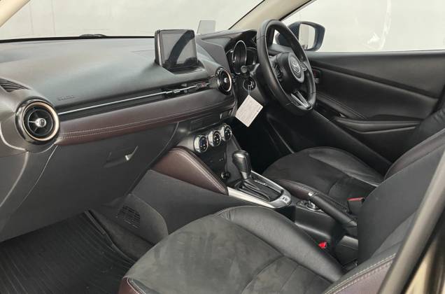 2 1.3 Skyactiv High Plus (MY17) AT - ภาพย่อที่ 29