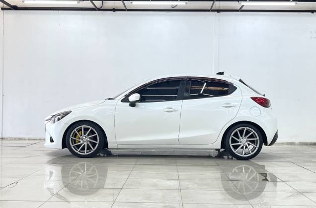 2 1.3 Skyactiv Sports High Plus (MY17) AT - ภาพย่อที่ 11