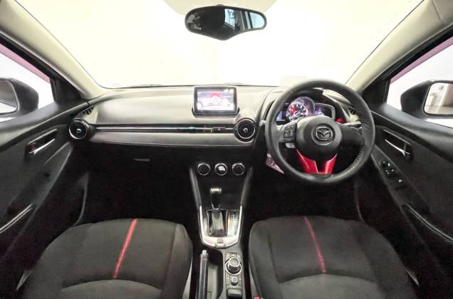 2 1.3 Skyactiv Sports High Plus (MY17) AT - ภาพย่อที่ 29