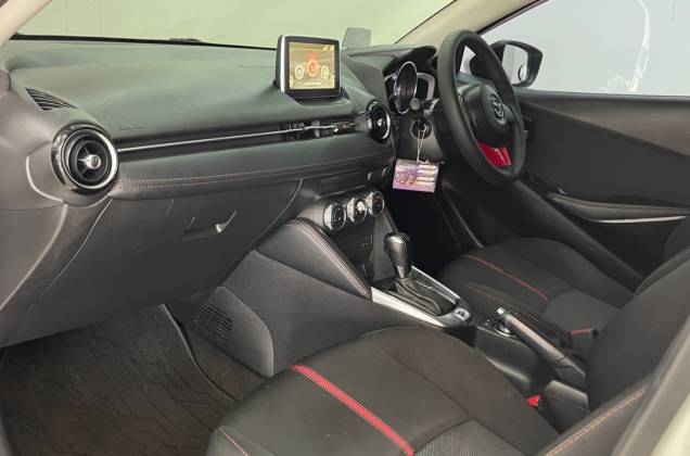 2 1.3 Skyactiv Sports High Plus (MY17) AT - ภาพย่อที่ 26