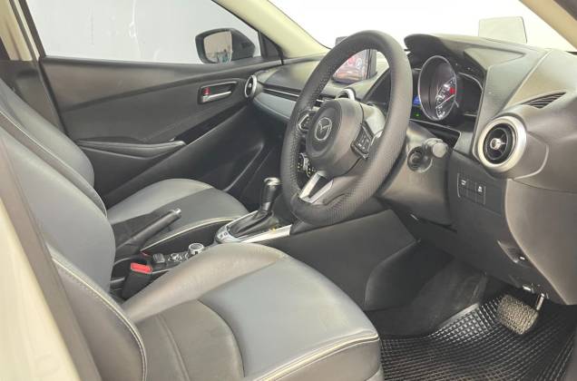 2 1.3 Skyactiv-G S Leather Sedan (MY19)(MNC) AT - ภาพย่อที่ 28