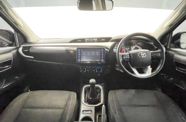 Hilux Revo Smart Cab 2.4  Mid Prerunner (MY20) MT - ภาพย่อที่ 27