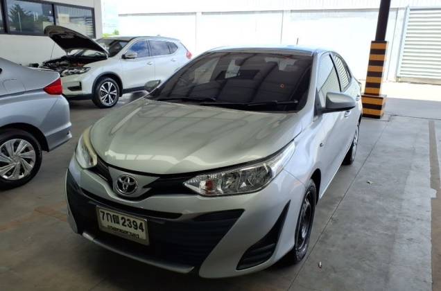 Yaris ATiV 1.2 J  AT