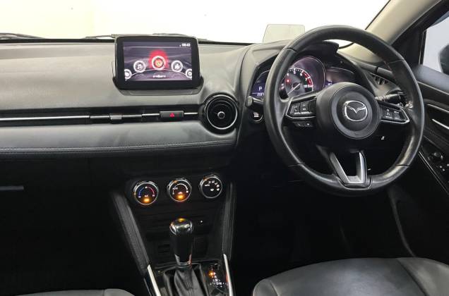 2 1.3 Skyactiv High Connect (MY17) (MNC) AT - ภาพย่อที่ 32