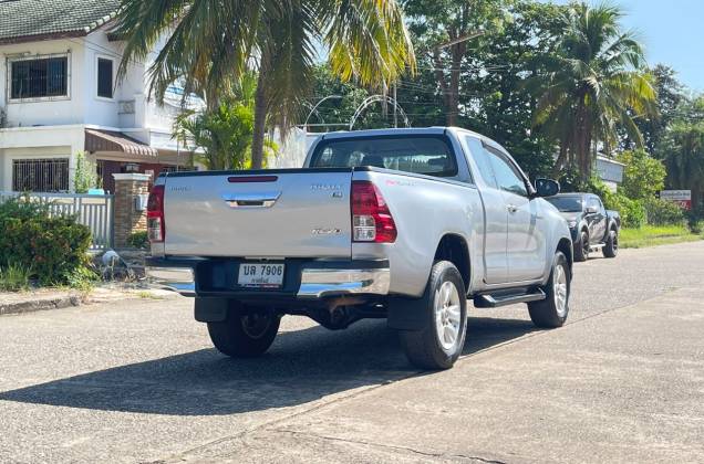 Hilux Revo Smart Cab 2.4 E  Plus Prerunner (MY18) MT - ภาพย่อที่ 9
