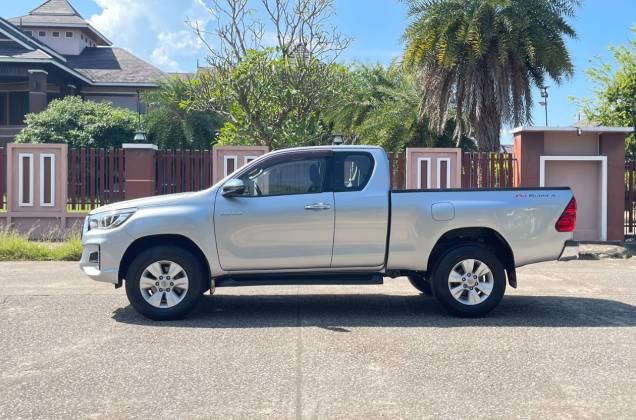 Hilux Revo Smart Cab 2.4 E  Plus Prerunner (MY18) MT - ภาพย่อที่ 11